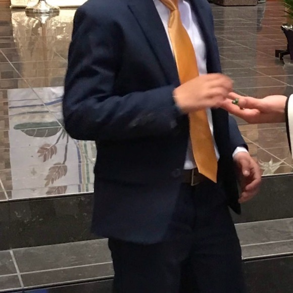 Calvin Klein Boys Navy suit- 2pieces - Picture 5 of 6